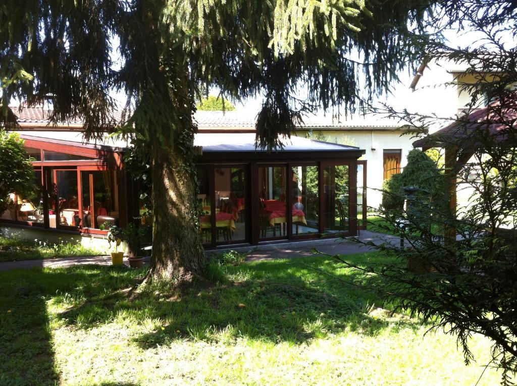 Les Tilleuls Montbeliard Sud Audincourt المظهر الخارجي الصورة